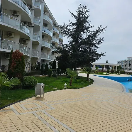 студио за гости на сарафово Apartment